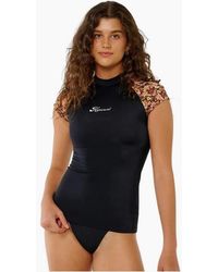 Rip Curl - Rip Curl Sea Of Dreams Uv Protect Short Sleeve Rash Vest - Lyst