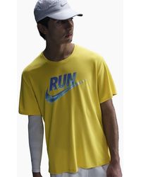 Nike - Run Regular Fit Lettering Athletic Top - Lyst