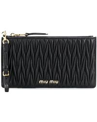 Clutch E Pochette Miu Miu Da Donna Fino Al 37 Di Sconto Su Lyst It