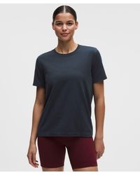 lululemon - – Swiftly Relaxed Short-Sleeve Shirt Hip Length Fit – – Size 4 - Lyst