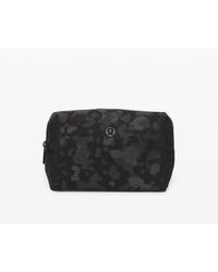 lululemon camo wallet