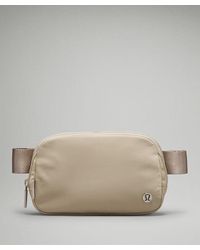 lululemon - – Everywhere Belt Bag 1L – Color Khaki - Lyst