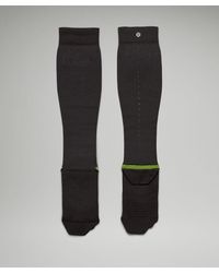 lululemon - Micropillow Compression Knee-high Running Socks Light Cushioning - Color Black/yellow/neon - Size M - Lyst