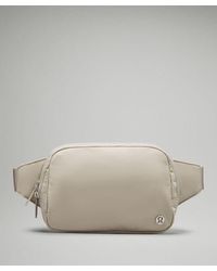 lululemon - – Everywhere Belt Bag Large 2L – Color Khaki - Lyst