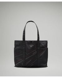 lululemon - – Daily Multi-Pocket Tote Bag 20L Pride – - Lyst