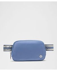 lululemon - – Everywhere Belt Bag 1L Striped Wordmark – - Lyst