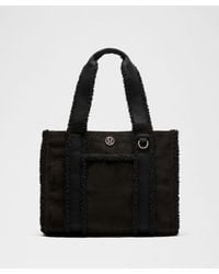 lululemon - – Boxy Tote Bag 10L Faux Shearling Trims – - Lyst