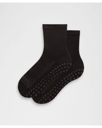 lululemon - Find Your Balance Grip Quarter Socks - Lyst