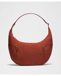 lululemon - Large Slouchy Sling Bag 13L - Lyst
