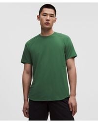 lululemon - License To Train Short-Sleeve Shirt - Lyst