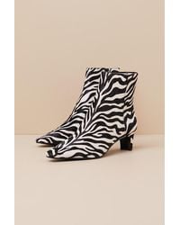 Steve Madden - Delvie-A Zebra Calf Hair Pointed-Toe Ankle Boots - Lyst