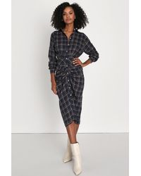 Lulus - Seasonal Spirit Plaid Ruched Long Sleeve Midi Dress - Lyst