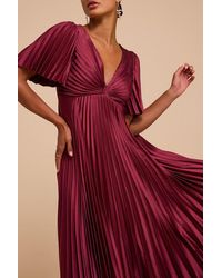 Lulus - Kelsi Pleated Satin Midi Dress - Lyst