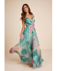 Lulus - Estelle Floral Pleated Cutout Maxi Dress - Lyst