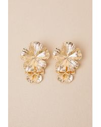 Lulus - Aster Flower Statement Earrings - Lyst