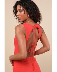 Lulus - Aubin Tie-Back Sleeveless Crop Top - Lyst