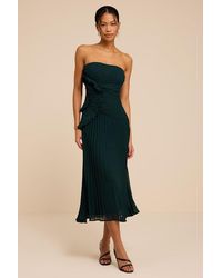Lulus - Brylee Emerald Pleated Ruffled Midi Dress - Lyst