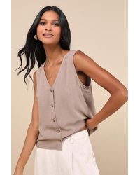 Lulus - Casually Sophisticated Linen Sleeveless Button-Front Top - Lyst
