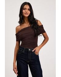 Lulus - Jarena Dark Ruched Off-The-Shoulder Top - Lyst