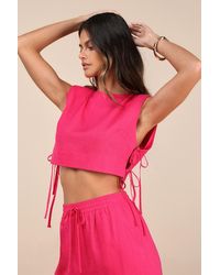 Lulus - Irida Tie-Side Sleeveless Crop Top - Lyst