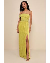 Lulus - Poised Performance Chartreuse Plisse One-Shoulder Maxi Dress - Lyst