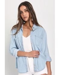 Lulus - Daily Vibe Chambray Long Sleeve Button-Up Top - Lyst