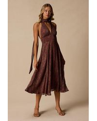 Lulus - Kylinda Rust Multi Paisley Midi Dress And Scarf Set - Lyst