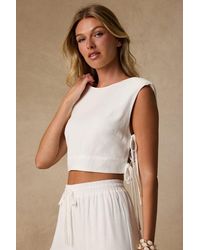 Lulus - Irida Tie-Side Sleeveless Crop Top - Lyst