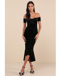 Lulus - How Much I Care Velvet Off-The-Shoulder Midi Dress - Lyst