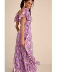Lulus - Lynwen Abstract Pleated Flutter Sleeve Maxi Dress - Lyst
