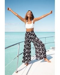 Lulus - Loves The Sun Floral Print Wide-Leg Pants - Lyst