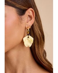 Lulus - Hypatia Cream Petal Statement Earrings - Lyst