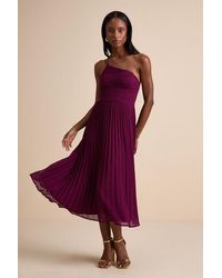 Lulus - Wondrous Muse Plum Pleated One-Shoulder Midi Dress - Lyst