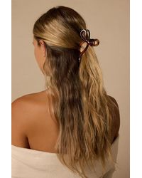Lulus - Take A Bow Tortoise Hair Clip - Lyst
