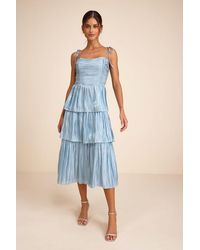 Lulus - Tennon Plisse Tiered Midi Dress - Lyst