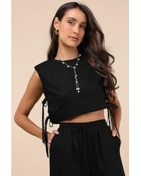 Lulus - Irida Tie-Side Sleeveless Crop Top - Lyst