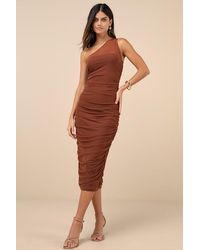 Lulus - Kiden Mesh Ruched One-Shoulder Midi Dress - Lyst