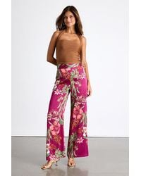 Lulus - Thriving Vibes Floral Print Satin Wide-Leg Pants - Lyst