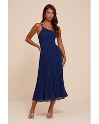 Lulus - Wondrous Muse Pleated One-Shoulder Midi Dress - Lyst