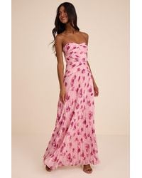 Lulus - Marlene Floral Pleated Drop Waist Maxi Dress - Lyst