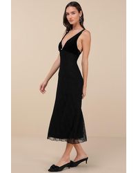 Nia - Guest Velvet Lace Sleeveless Midi Dress - Lyst