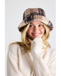 Lulus - Harten And Plaid Teddy Bucket Hat - Lyst