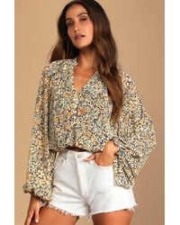 Lulus - Season Of Blooms Floral Print Balloon Sleeve Top - Lyst