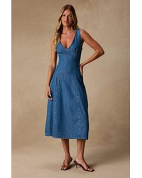 Lulus - Miranda Medium Wash Denim Sleeveless Midi Dress - Lyst