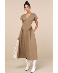 Lulus - Modern Concept Khaki Short Sleeve V-Neck Midi Dress With Pockets - Lyst