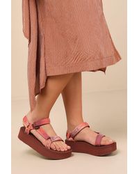 Teva - Flatform Universal Sunscape Waterless Scarlet Sandals - Lyst