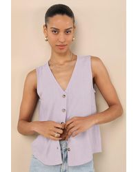 Lulus - Casually Sophisticated Linen Sleeveless Button-Front Top - Lyst
