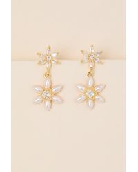Lulus - Ira 14Kt Rhinestone Pearl Flower Drop Earrings - Lyst
