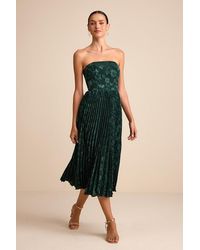 Lulus - Perfectly Stunning Emerald Jacquard Strapless Midi Dress - Lyst