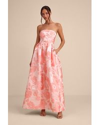 Lulus - Laurelin Blush Floral Jacquard Pleated Strapless Maxi Dress - Lyst